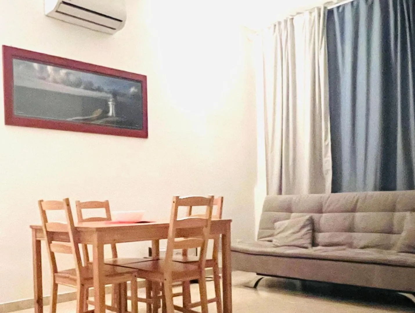 Flats With Parking In Milan City Close To The Red Metroアパートメント イタリア