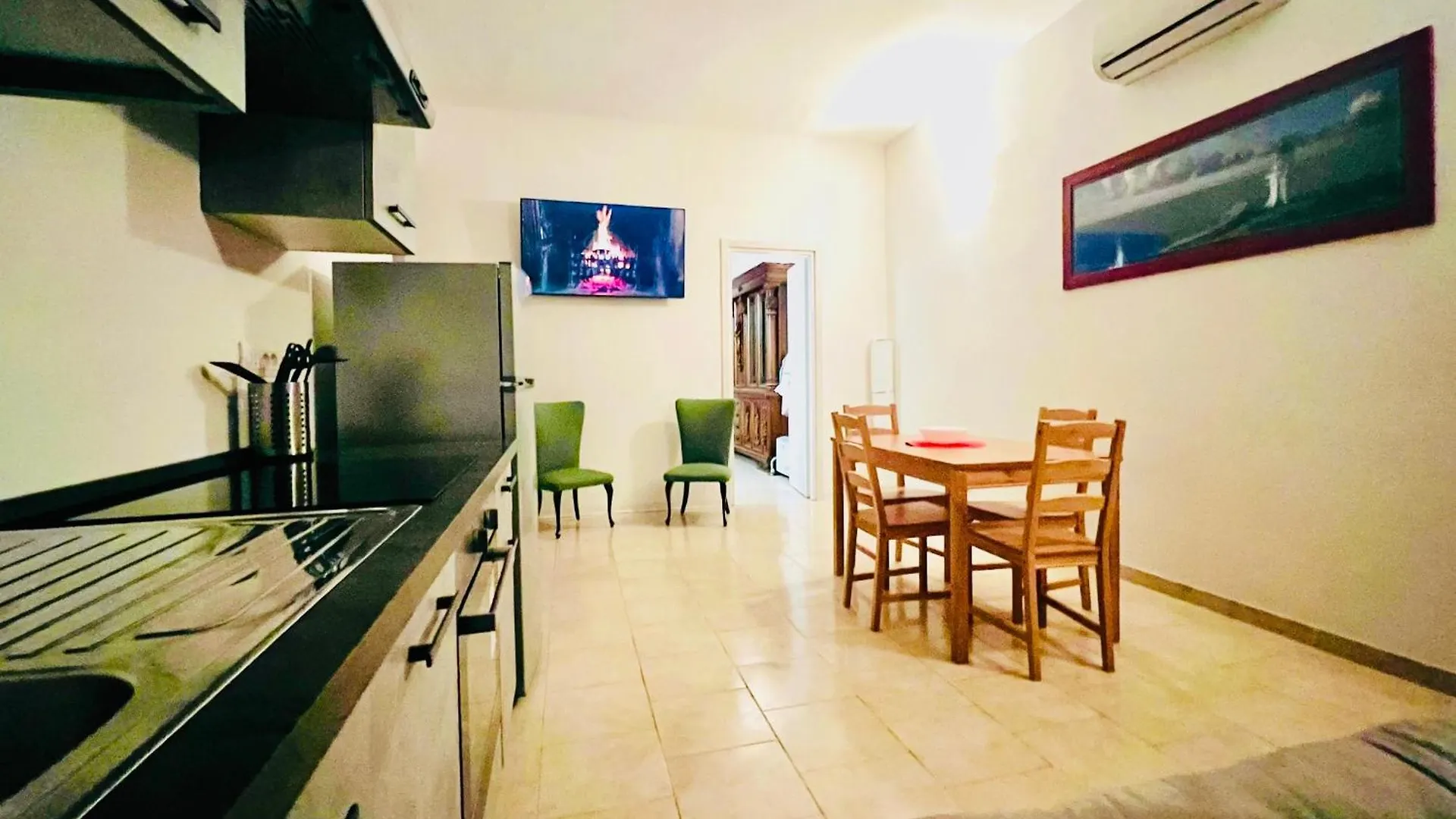 Flats With Parking In Milan City Close To The Red Metro Apartment 0*,  Italy